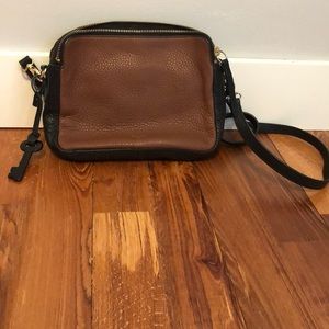 Fossil crossbody bag, like new
